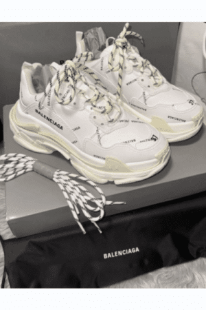 [발렌시아가] 올오버 로고 트리플 S 스니커즈 536737