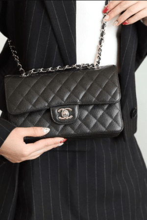 [베트남 출고] 샤넬 클래식백(스몰) 블랙 캐비어 은장 A01113