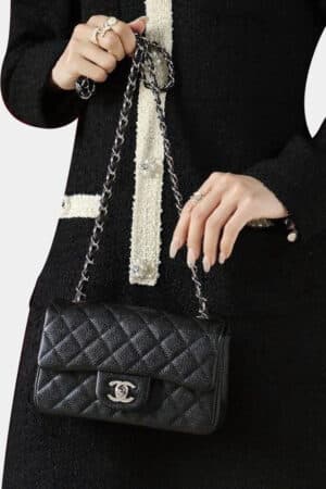 [베트남 출고] 샤넬 클래식 플랩백 뉴미니 캐비어 블랙 은장 A01116